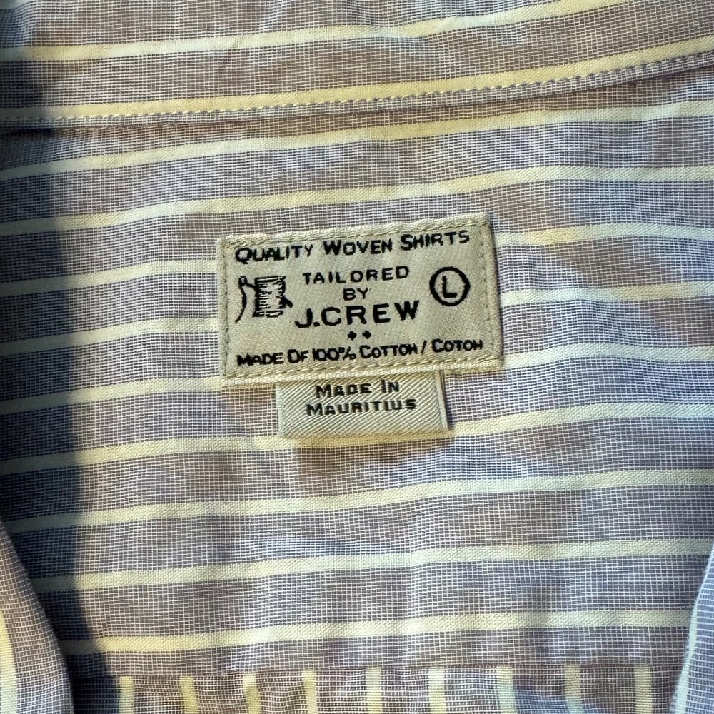 Men’s collared shirt